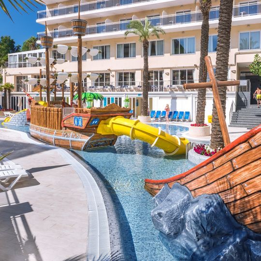 Hotel Oasis Park Splash