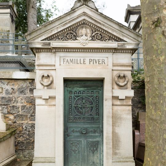 Grave of Piver