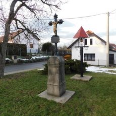 Kříž ve Strašíně v ulici Vojkovská