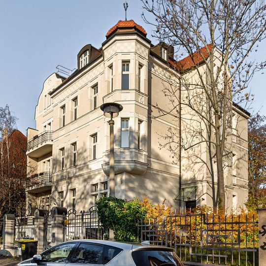 Ludwig-Beck-Straße 8