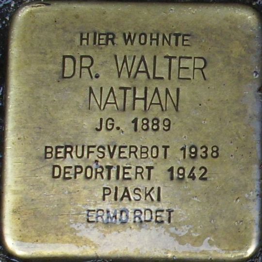 Stolperstein à la mémoire de Dr. Walter Nathan