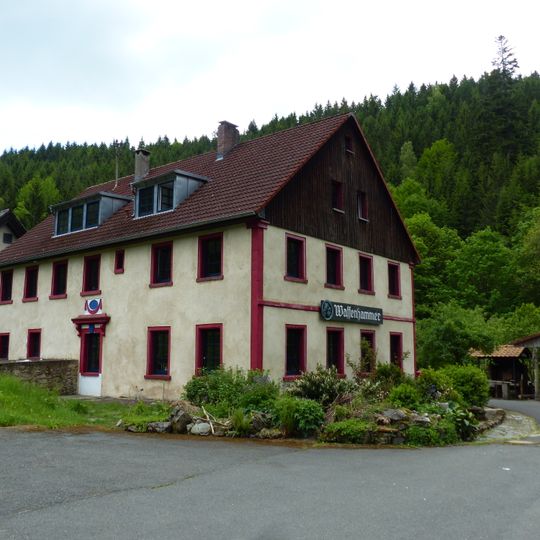 Ehemaliges Wohnstallhaus, später Gasthaus Waffenhammer