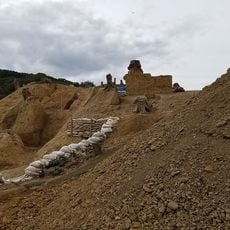 南山城