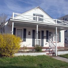 Captain Robert S. Craig Cottage