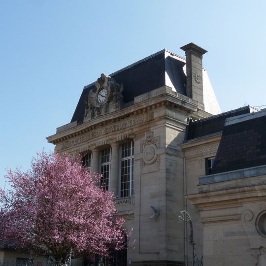 Building of the Savings Bank of Wassy