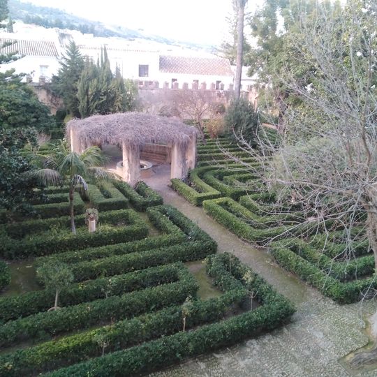 Jardín del Castillo de Fontanar y Palacio de los Ribera