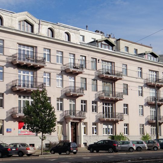 Aleja Niepodległości 214