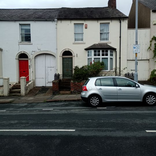 14 And 16, Etterby Street