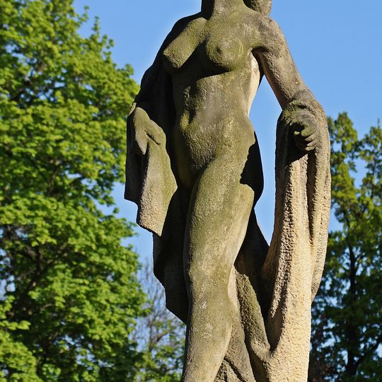 Nová Opava Statue