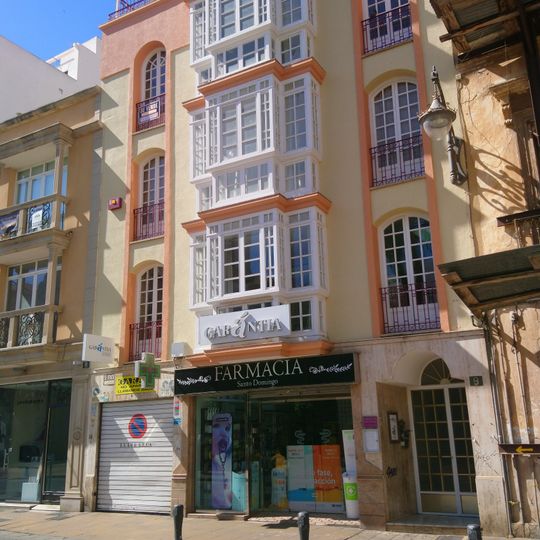 Edificio de la farmacia Santo Domingo