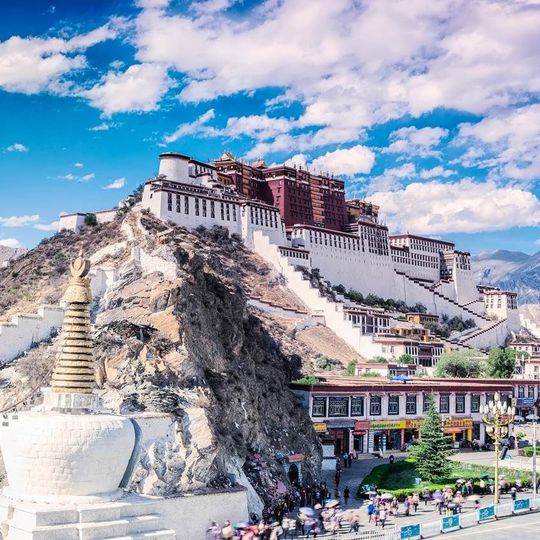 布达拉宫 ཕོ་བྲང་པོ་ཏ་ལ།