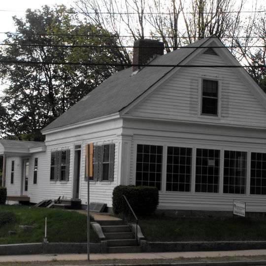House at 306 Broadway