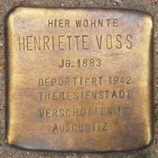 Stolperstein en memoria de Henriette Voss