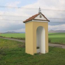 Kaplička na rozcestí západně od Sedlece
