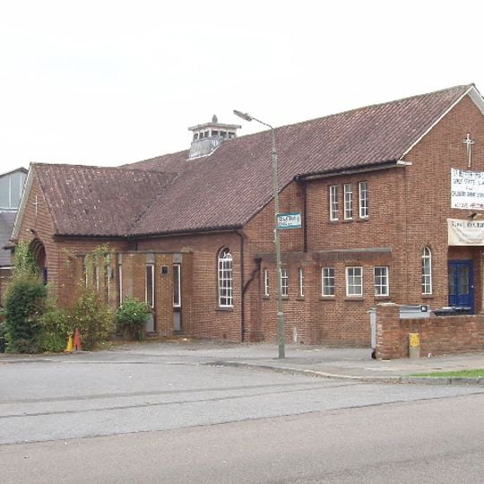 St Matthias the Apostle church, Colindale