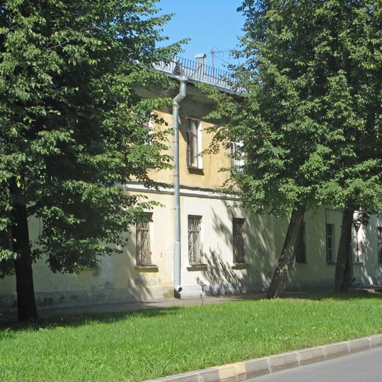 Служебный корпус казарм Первого учебного морского экипажа