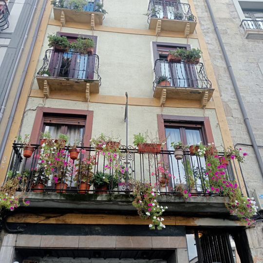 Casa Barrenkalea 32