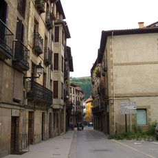 Bidekurutzeta 44 etxea