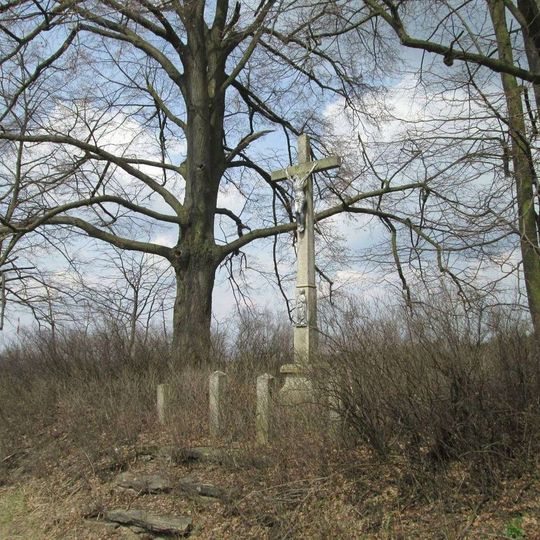 Kříž u silnice u Doňova