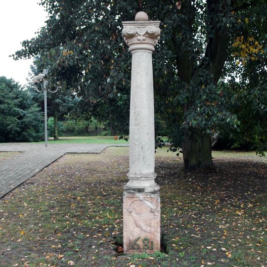 Torzo morového sloupu v Lomnici