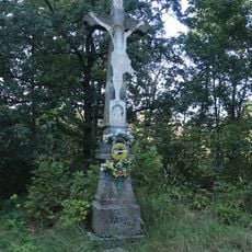 Kříž u křižovatky u Budišova