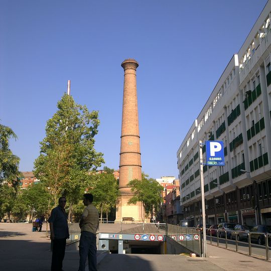 Xemeneia de la plaça Olivereta