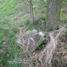 Kříž západně od Vísek