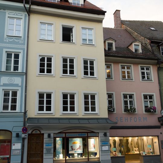 Wohn- und Geschäftshaus