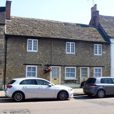 83 And 84, High Street