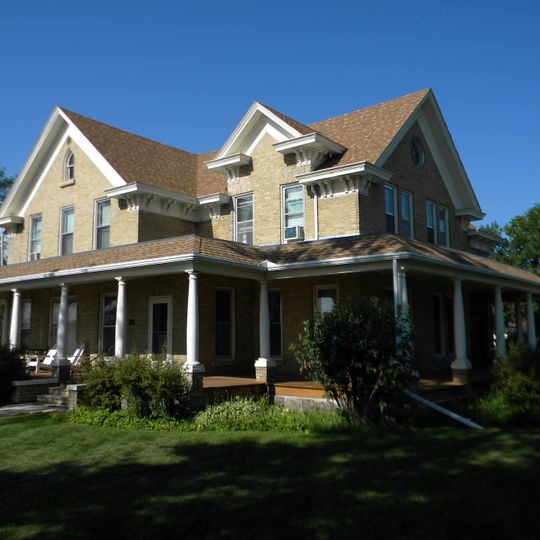 Lars J. Fiksdal House