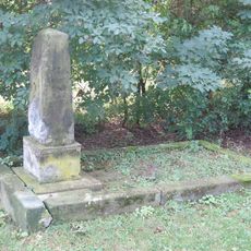 Pomník v místě pohřbu pruských vojáků v parku Josefa Hory v Roudnici nad Labem