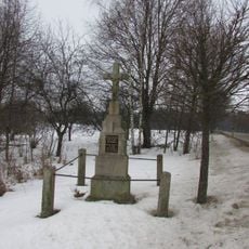 Kříž severně od Veselé u cesty k rybníku Týnava