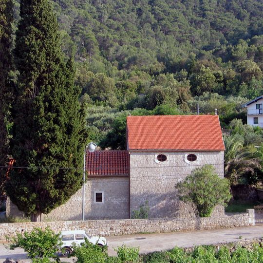 Crkva sv. Marije u Dolu na Hvaru
