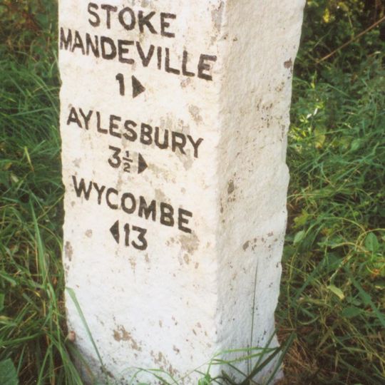 Milestone, Risborough Road; North Lee, near North Lee Farm