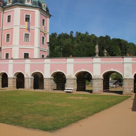 Castle bridge Bečov nad Teplou