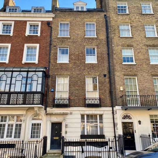 12, Chapel Street Sw1