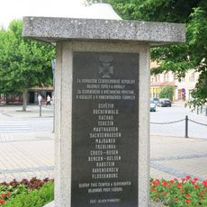 Pomník padlým v 2.světové válce na Kruhovém náměstí v Žatci
