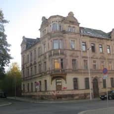 Mietshaus in geschlossener Bebauung in Ecklage Bernhardstraße 54
