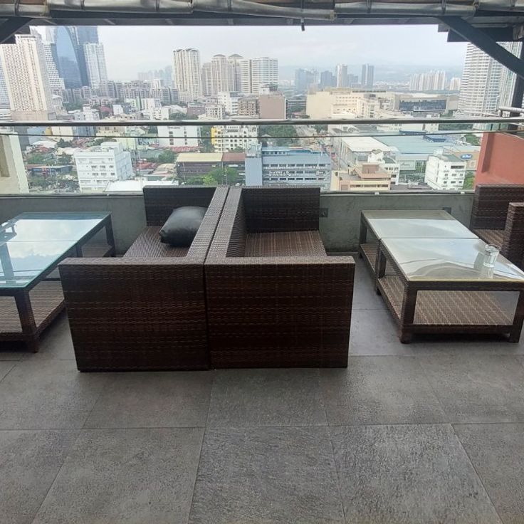 Sky High Bar at Ace Hotel and Suites