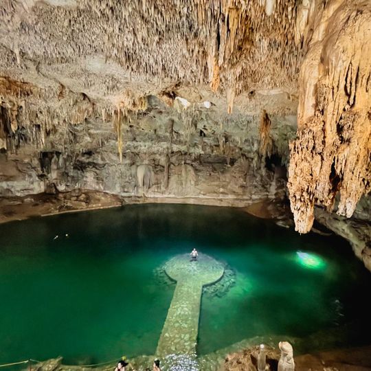 Cenote Suytún