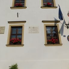 Pamětní deska Františka Palackého na radnici ve Slavkově u Brna