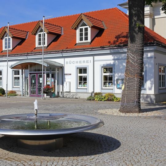 Public Library Hoheneich