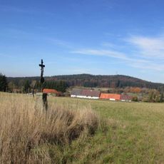 Kříž jižně od Sázavy u Čermákových luk