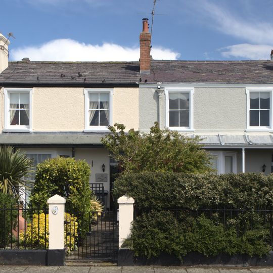 22 and 23 Marine Crescent, Waterlooo