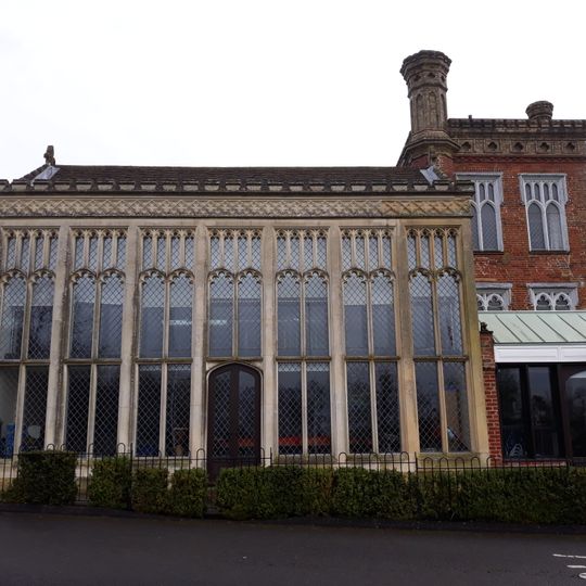 Chapel 100 Yards North West Of Hoe Place