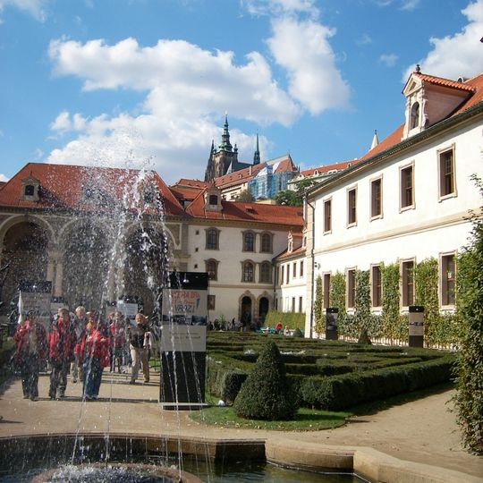 Kašna ve Valdštejnské zahradě