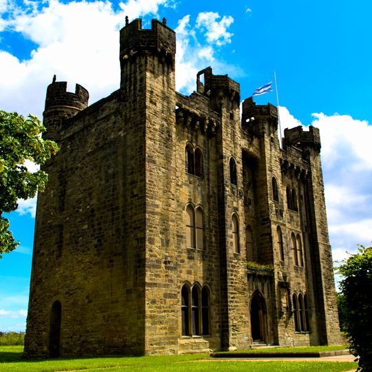 Hylton Castle: a medieval fortified house, chapel, 17th and 18th century country houses and associated gardens