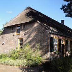 Sint Oedenrodenseweg 15, Best