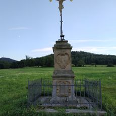 Kříž u cyklostezky jižně od Horního Podluží