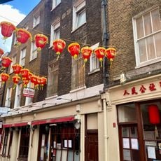 25, Newport Court Wc2